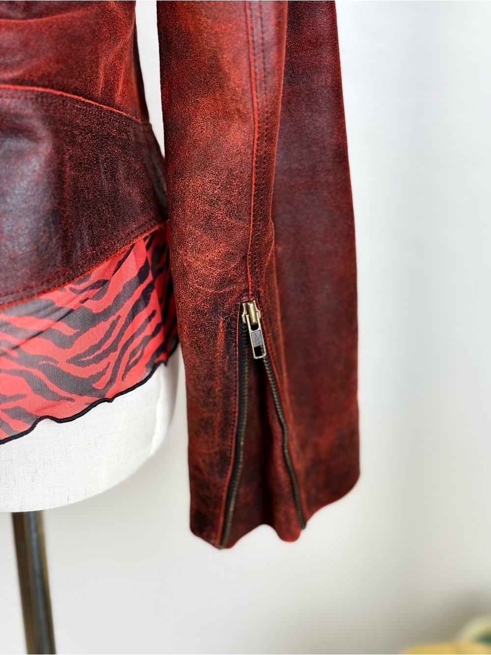 ARCHIVAL SUIT JEWELS by Julie Knapp Burnished Leather Moto Suit Set/S Red Black - Picture 5 of 16